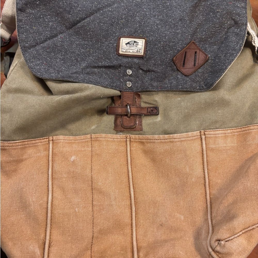 Super Rare Vtg Vans Messanger, Laptop, Hiking bookbag/Rupsack